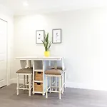 Nice Home Away At Vancouver Near Yvr